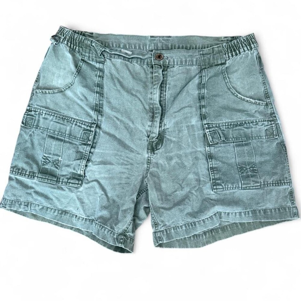 Vintage 90s green khaki cotton Hook & Tackle cargo shorts with elastic waistband